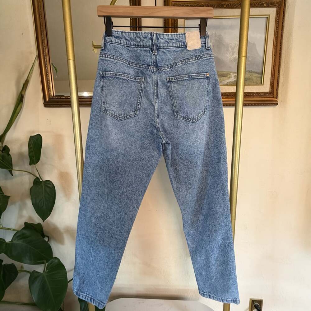 Zara 90s Inspired Jeans Light Wash Denim Size 6 - Picture 3 of 8
